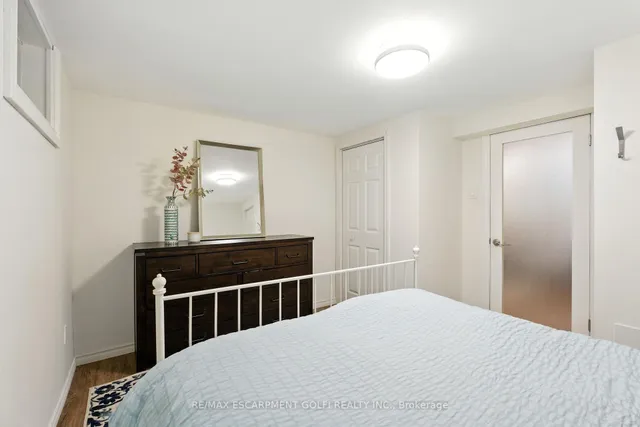 Additional image 23 of 48 BRENTWOOD Dr