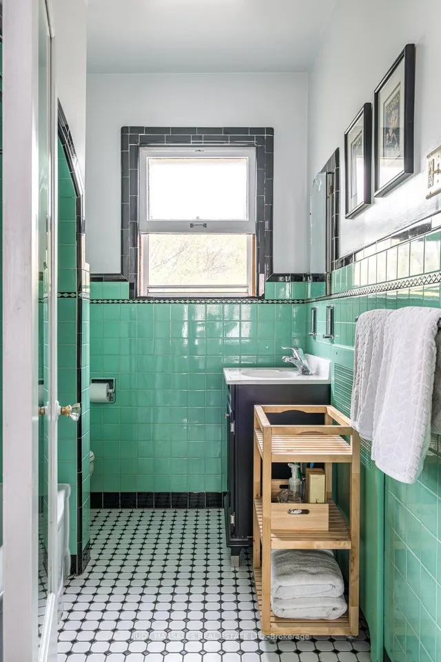 Additional image 29 of 125 Delaware Ave