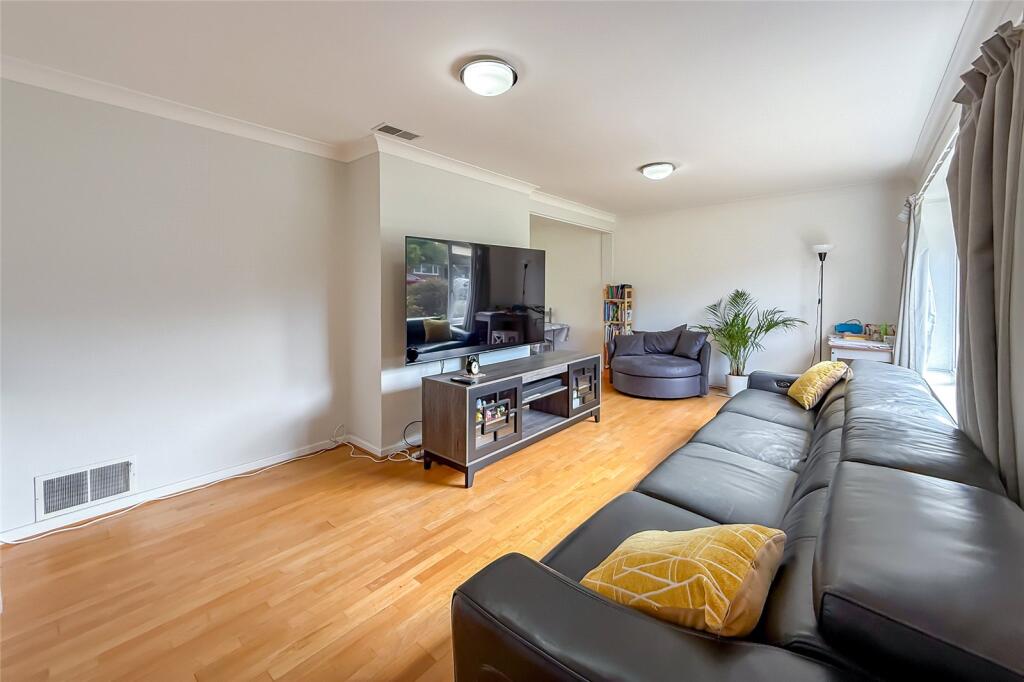 Additional image 22 of Tuffnells Way, Harpenden, Hertfordshire, AL5