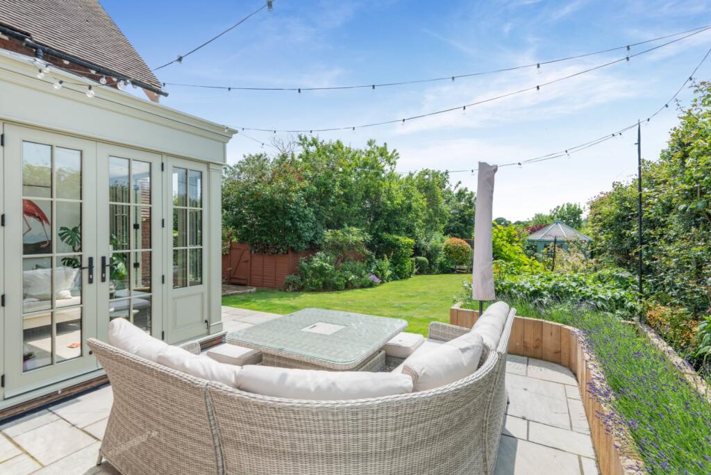 Additional image 3 of New Fiddlers Hill, Luton Road, Harpenden, Hertfordshire