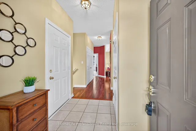 Additional image 5 of 52 Twentyplace Blvd Unit 28