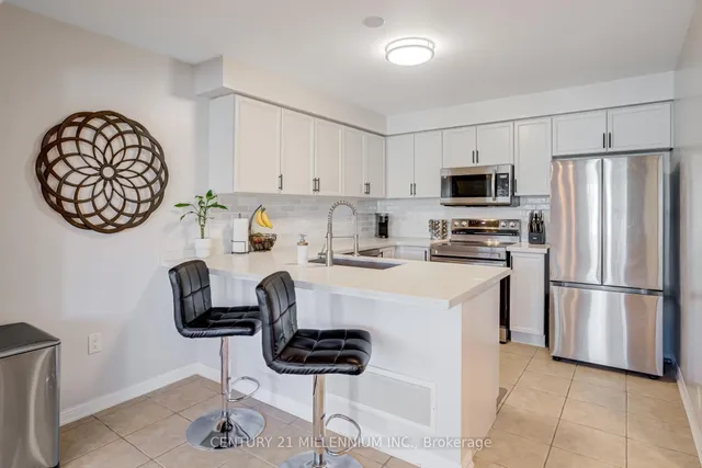 Additional image 10 of 914 Ambroise Cres