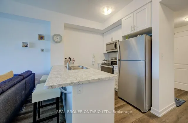 Additional image 7 of 460 Dundas St Unit 1108