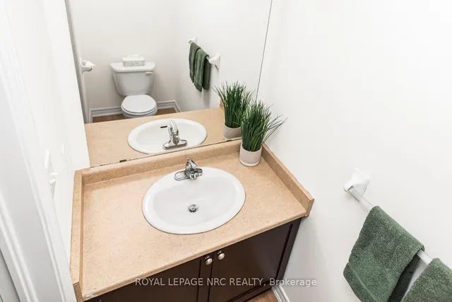 Additional image 18 of 45 Seabreeze Cres Unit 22