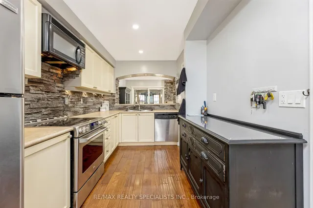 Additional image 8 of 829 Scott Blvd