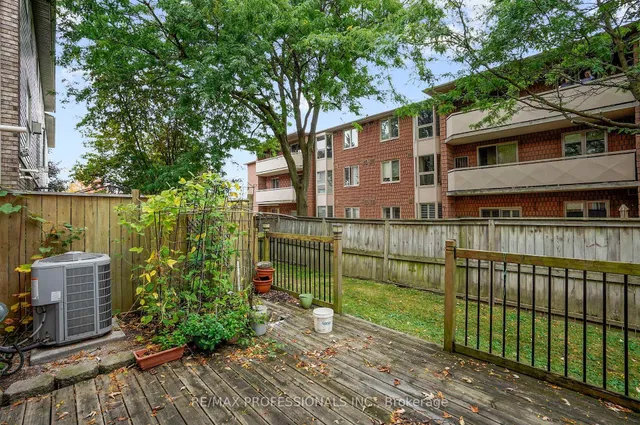 Additional image 40 of 384 Limeridge Rd Unit 17