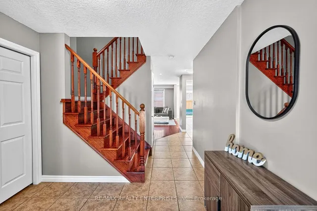 Additional image 5 of 1366 Upper Paradise Rd