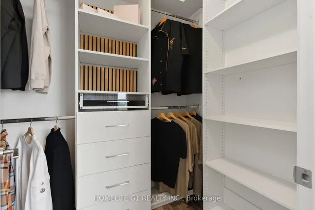 Additional image 21 of 2007 James St Unit 2002