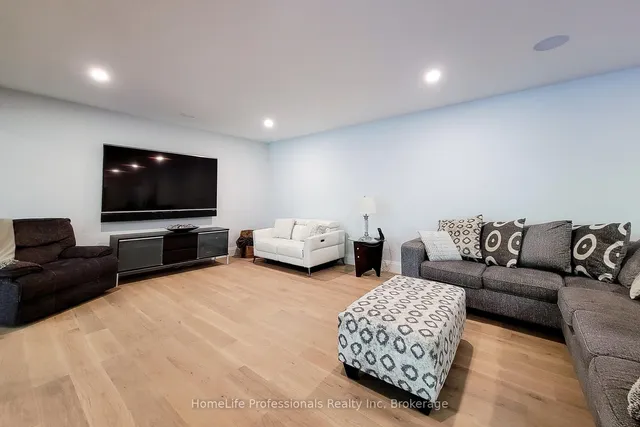 Additional image 35 of 11 Black Willow Crt
