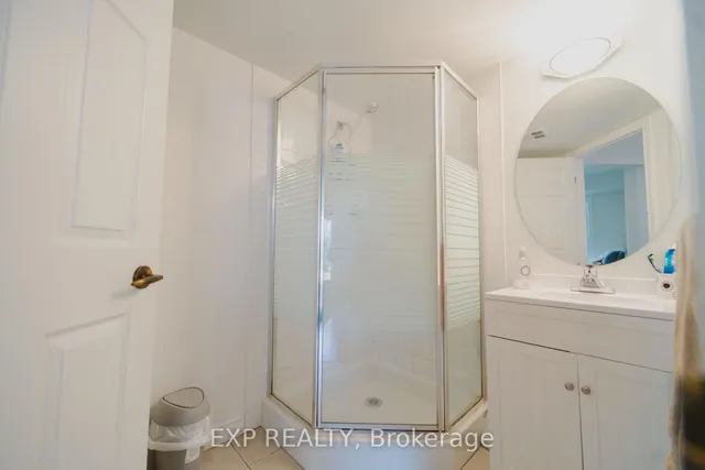 Additional image 17 of 2010 CLEAVER Ave Unit 124