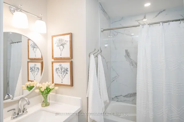 Additional image 28 of 698 Edwards Ave