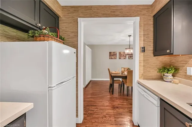 Additional image 13 of 1560 Kerns Rd Unit 7