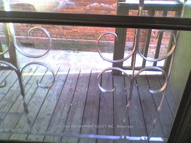 Additional image 20 of 59 VICTORIA Ave