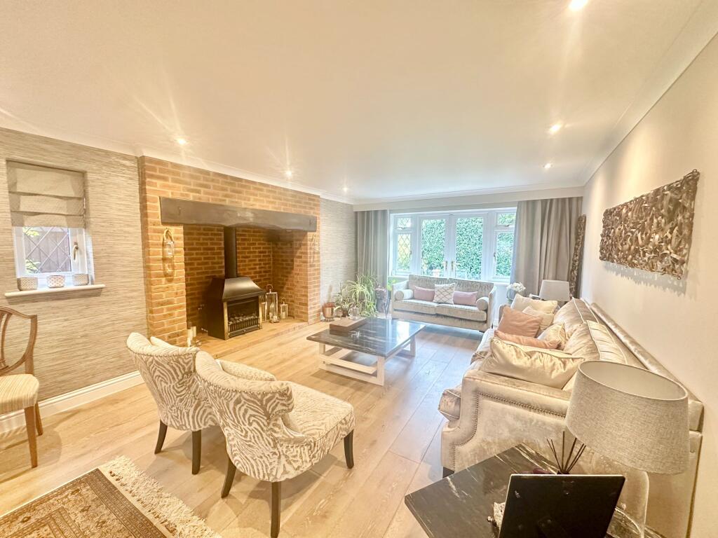 Additional image 2 of a Oaklea, Welwyn