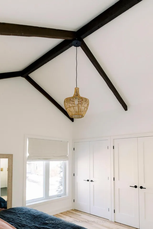 Additional image 36 of 369 Charlton Ave