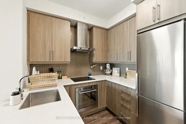 Additional image 7 of 2081 Fairview St Unit 813