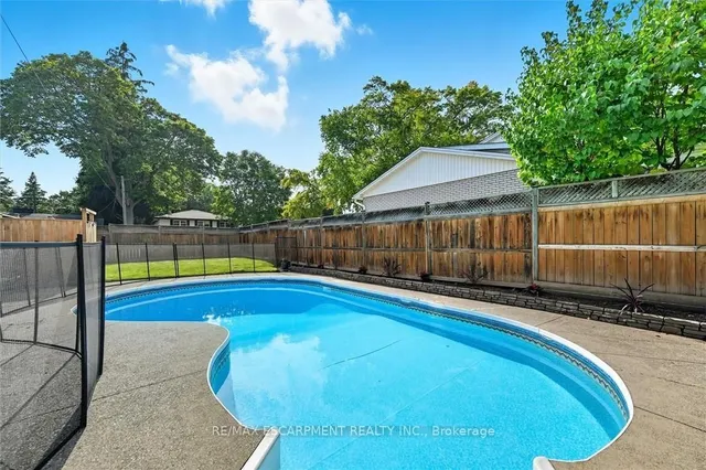 Additional image 45 of 641 HOLT Dr