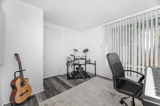 Additional image 42 of 1248 Guelph Line Unit 5