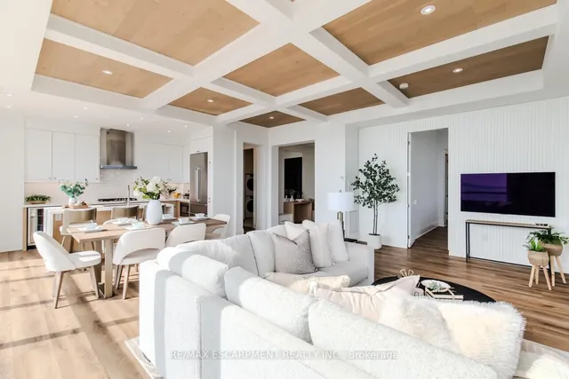 Additional image 15 of 2007 James St Unit 2102