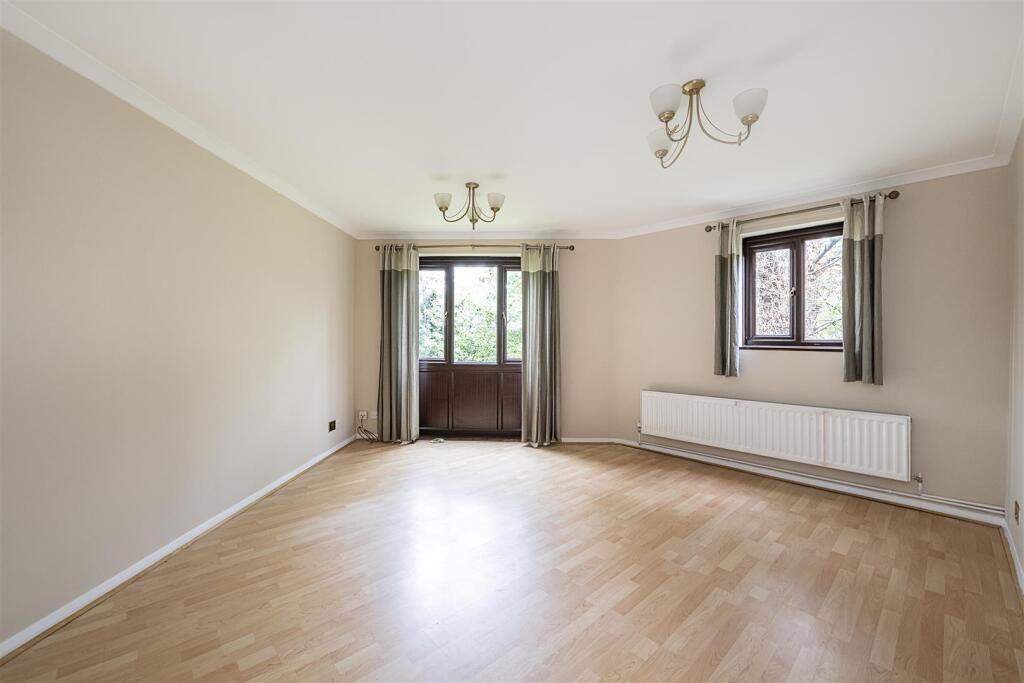 Additional image 4 of White Hedge Drive, St Albans