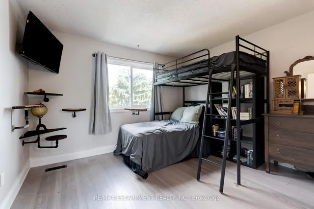 Additional image 22 of 2261 Leominster Dr