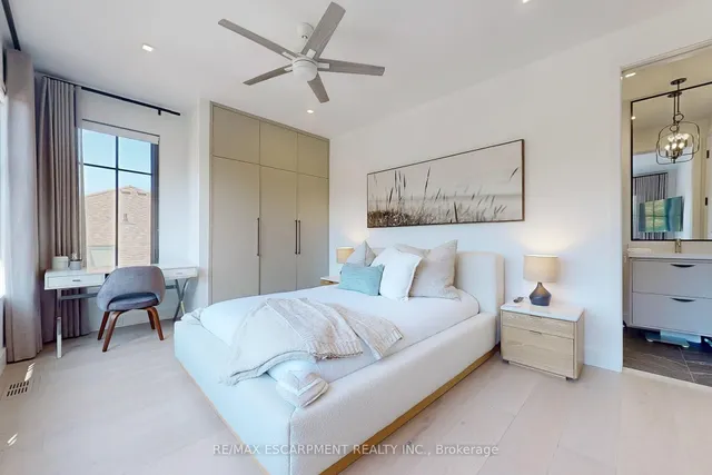 Additional image 25 of 977 Gorton Ave