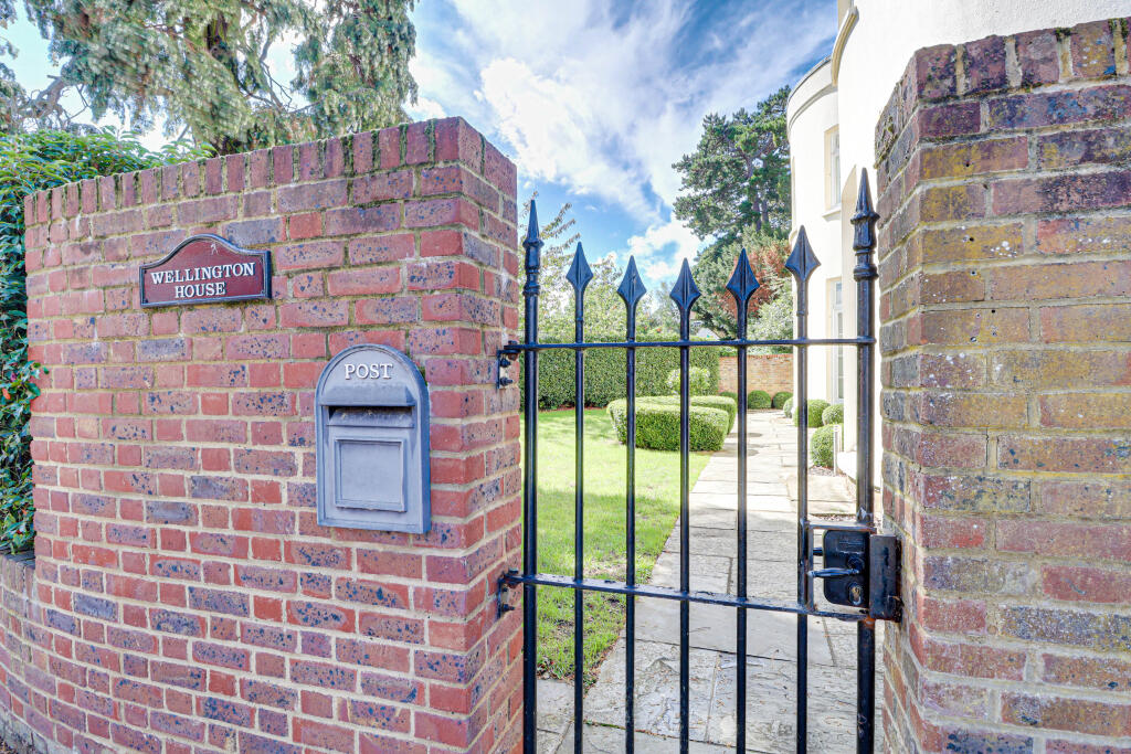 Additional image 18 of Leyton Green, Harpenden, Hertfordshire, AL5