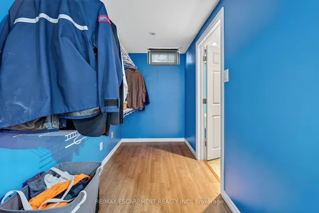 Additional image 30 of 341 Wilson Dr Unit 16