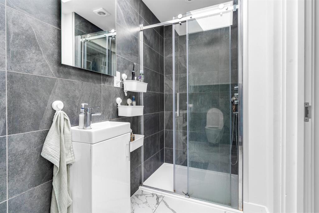 Additional image 14 of Codicote Road, Welwyn