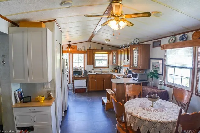 Additional image 28 of 2490 Governor's Rd Unit 17