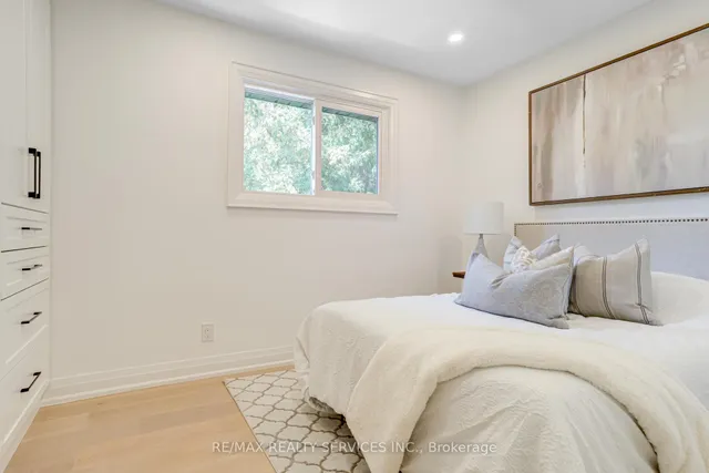 Additional image 27 of 5133 Cherryhill Cres