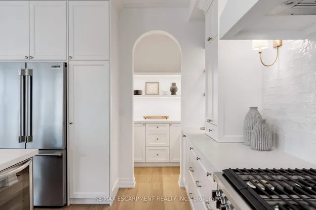 Additional image 20 of 684 Peele Blvd