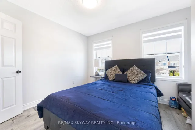 Additional image 33 of 1570 Cartwright Cres