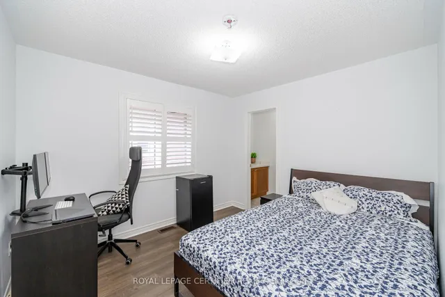 Additional image 26 of 335 Bessborough Dr