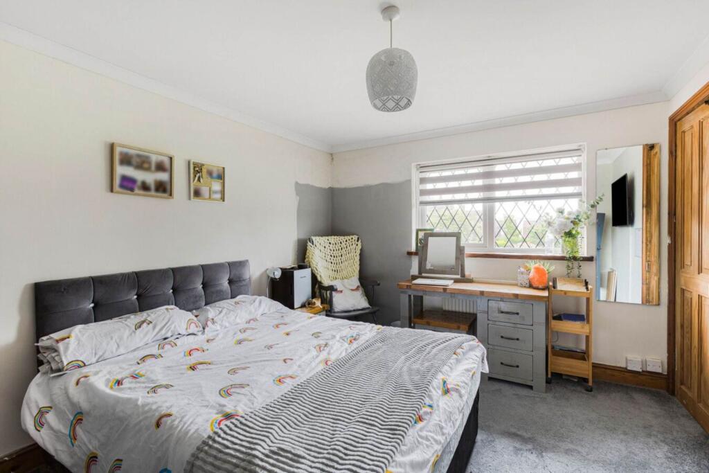 Additional image 11 of Puttocks Drive, Welham Green