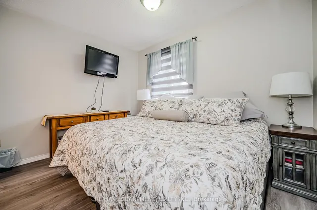 Additional image 32 of 38 Elora Dr Unit 21