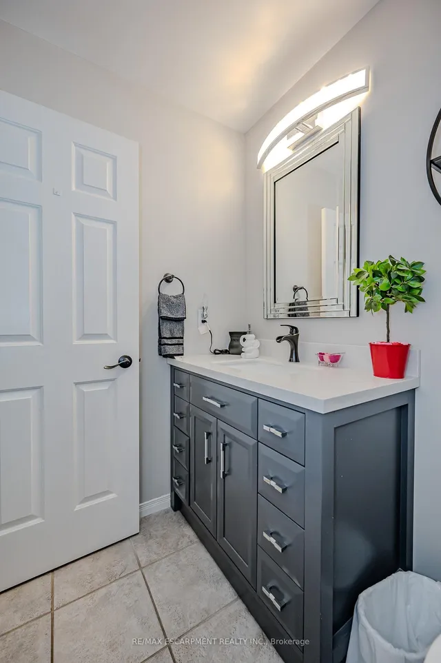 Additional image 11 of 38 Elora Dr Unit 21