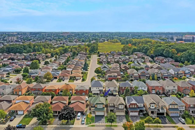 Additional image 2 of 126 Merrilee Cres