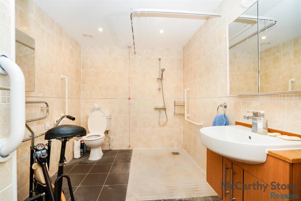 Additional image 32 of Peel Court, College Way, Welwyn Garden City, Hertfordshire, AL8 6DG