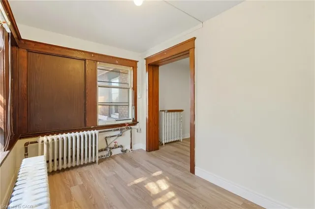 Additional image 18 of 11 Holton Ave