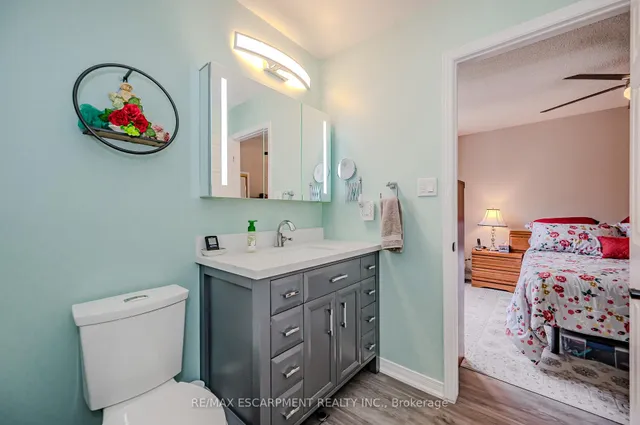 Additional image 29 of 38 Elora Dr Unit 21