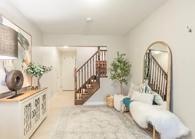 Additional image 3 of 7 Suitor Crt