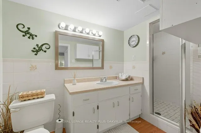 Additional image 33 of 67 Horizon Crt