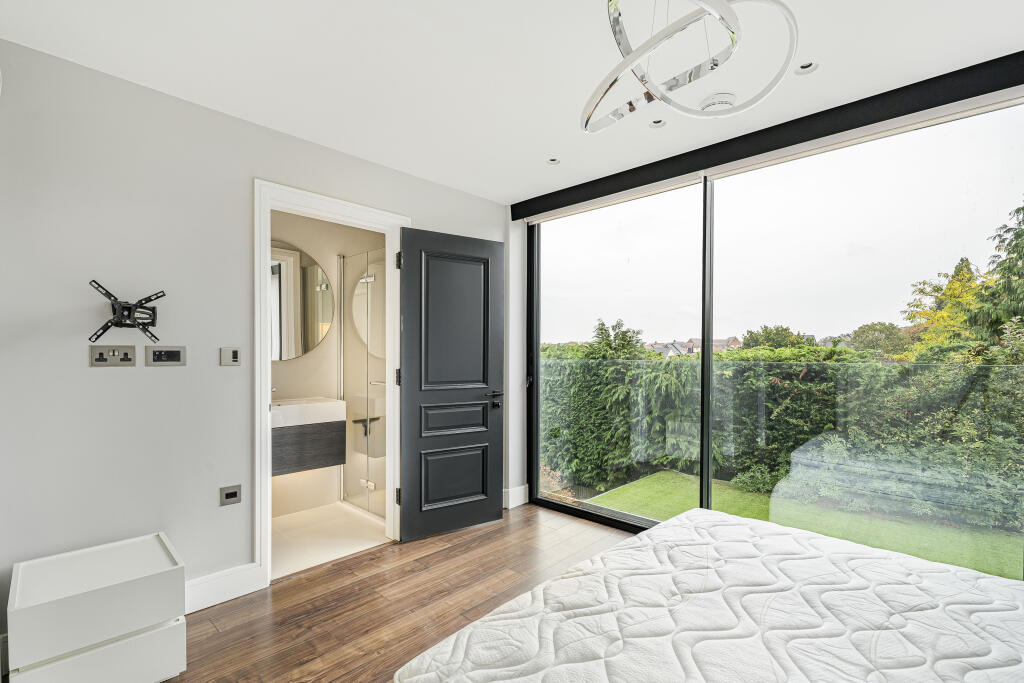 Additional image 16 of Nimrod Close, St. Albans, Hertfordshire, AL4