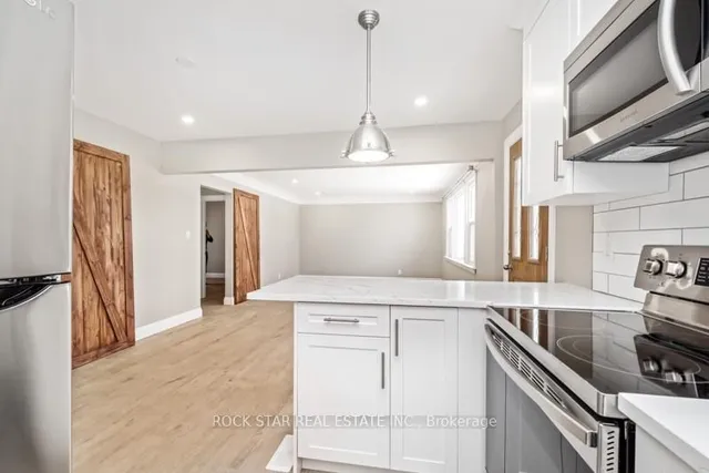 Additional image 3 of 177 Allenby Ave