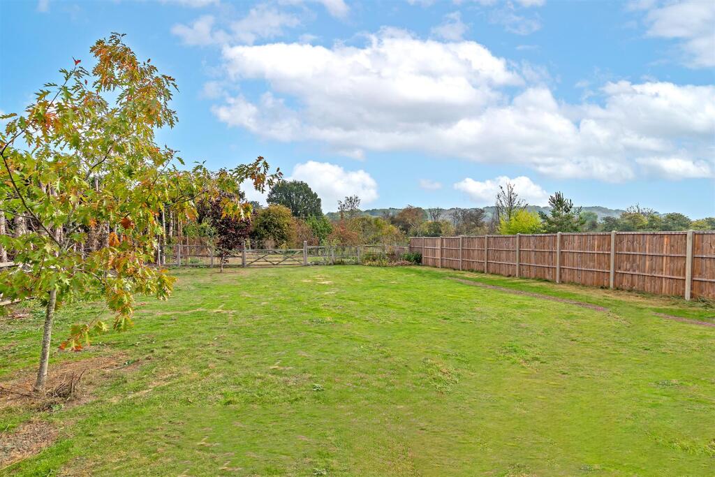 Additional image 31 of Warrengate Road, Brookmans Park