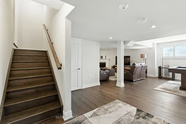 Additional image 38 of 15 Robarts Dr