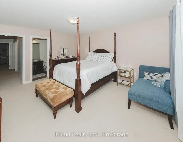 Additional image 14 of 32 Rolling Lane