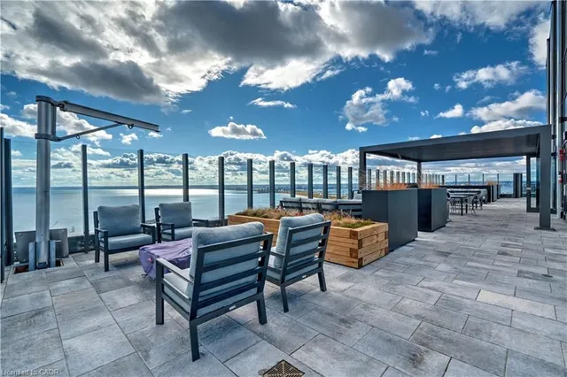 Additional image 37 of 2007 James St Unit 409