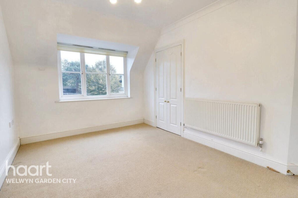 Additional image 11 of Canonsfield Road, WELWYN